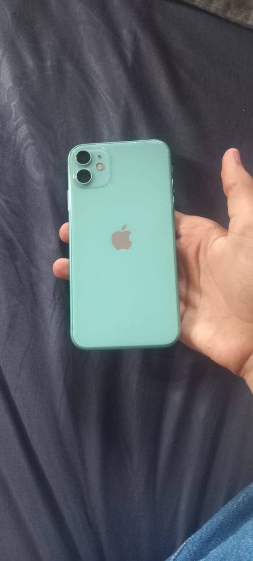 Apple iPhone 11 3