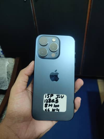 iPhone 15 Pro 100% Battery