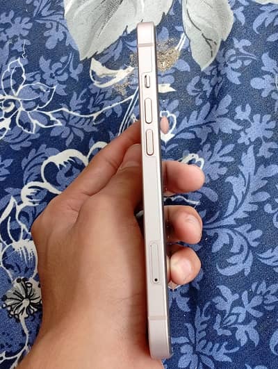 Apple iPhone 13 jv. . 4_128. . . . 10/10 condition