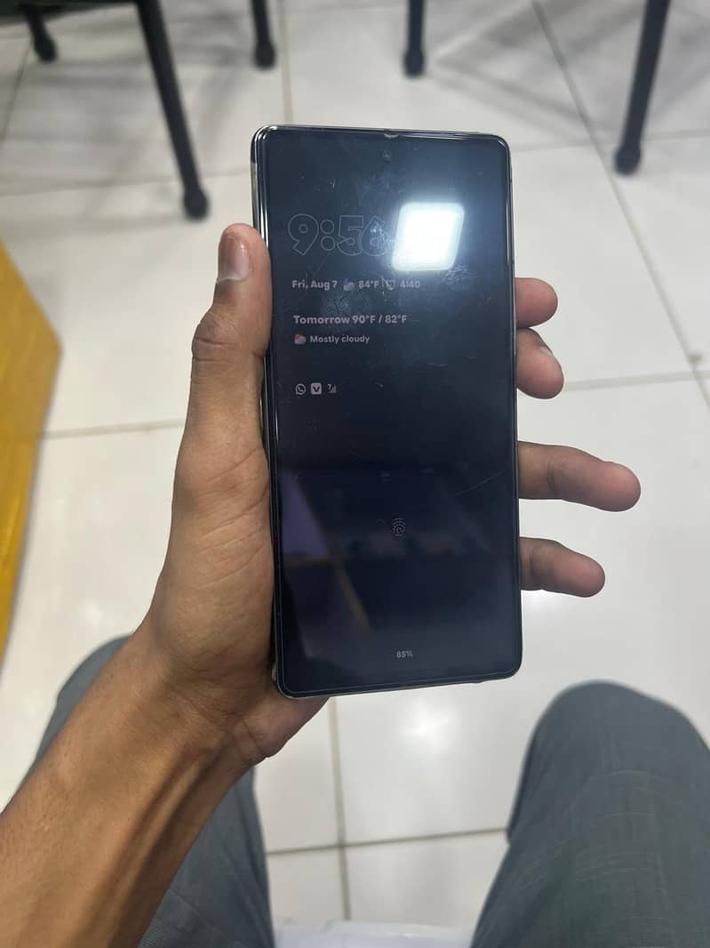 Google Pixel 7 4