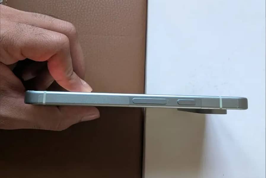 Google Pixel 9 3