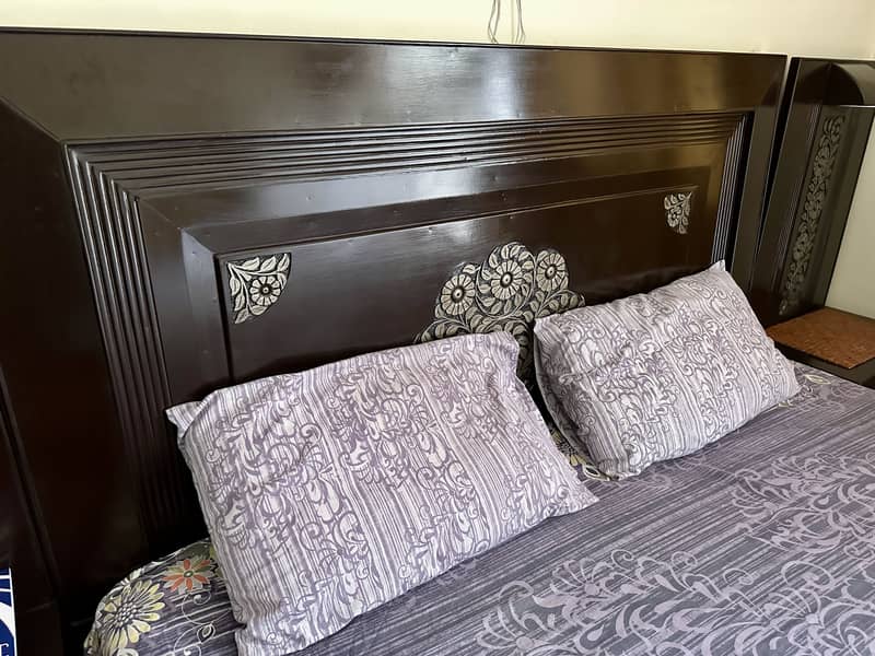 Bed set with dressing table 3