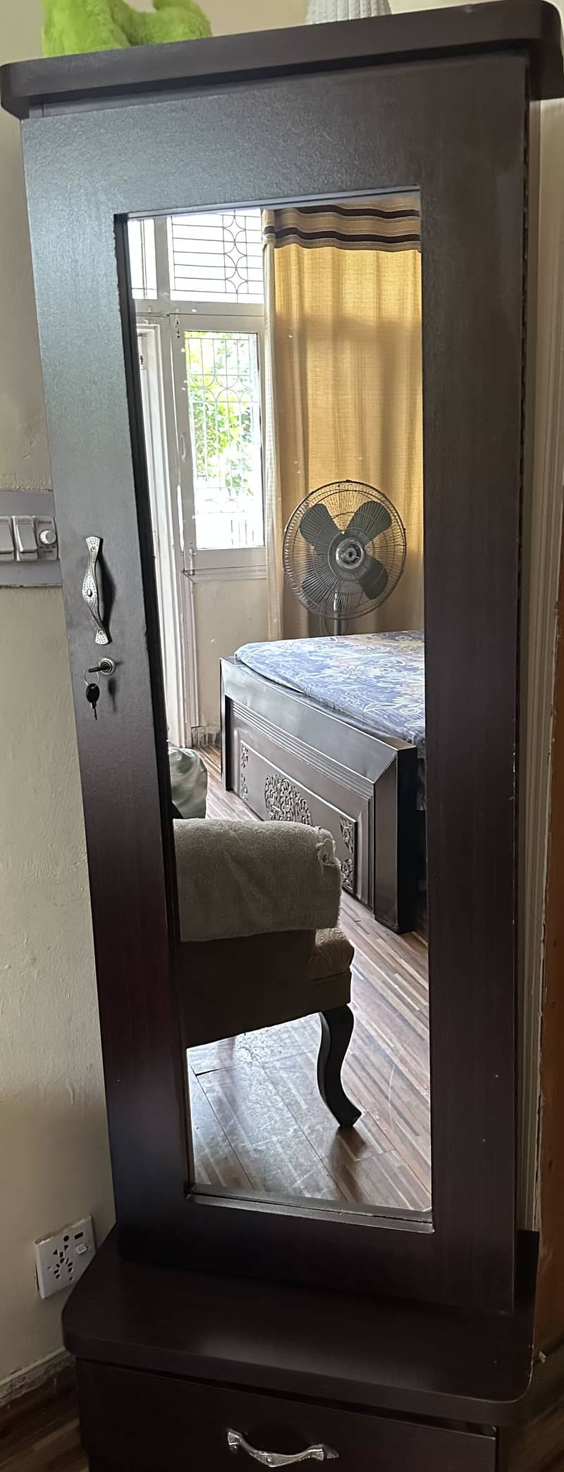 Bed set with dressing table 4