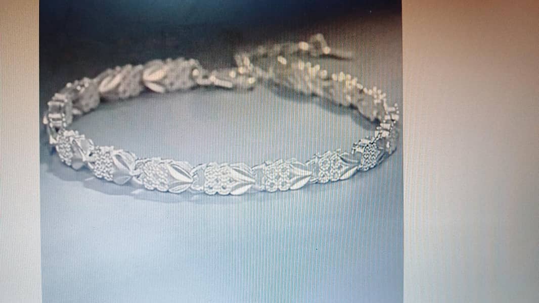 sliver leaf bracelets 0
