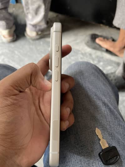 Apple iPhone 17 Pro jv
