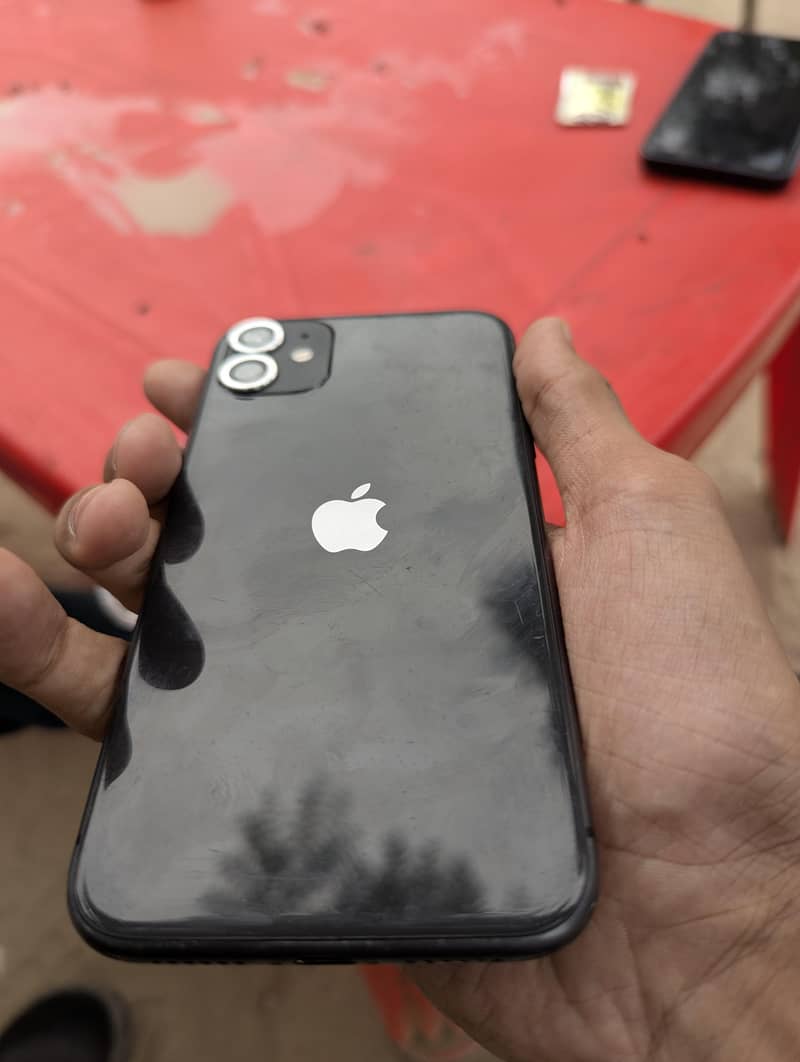 Apple iPhone 11 0
