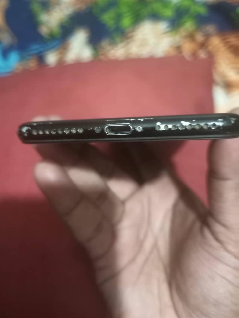 Apple iPhone 7 Plus 8
