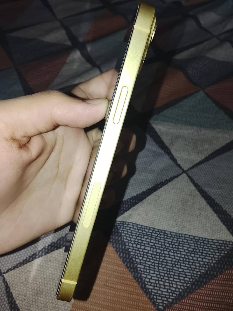 Apple iPhone 14 plus 5