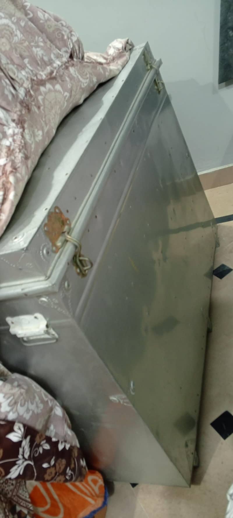 trunk silver 2