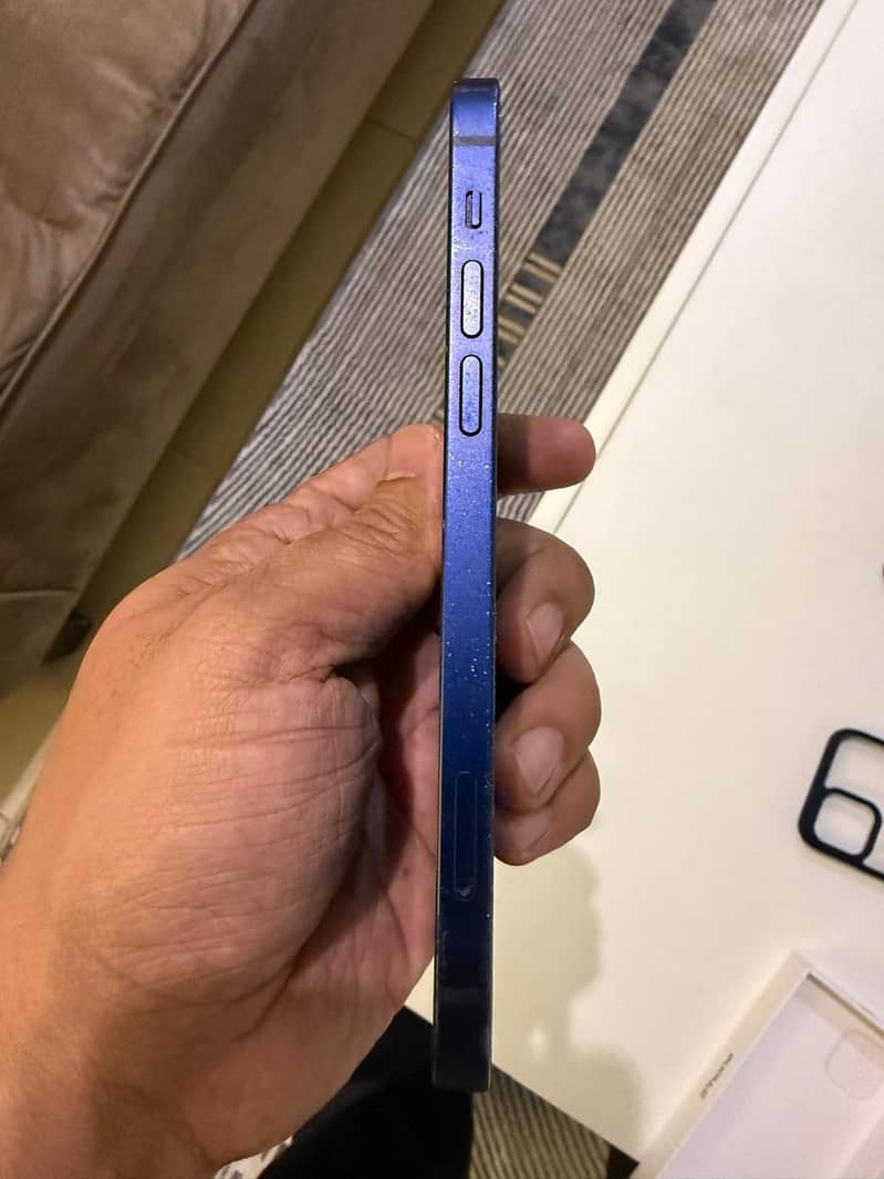 Apple iPhone 12 5