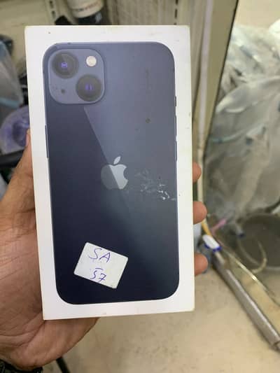 Apple iPhone 13