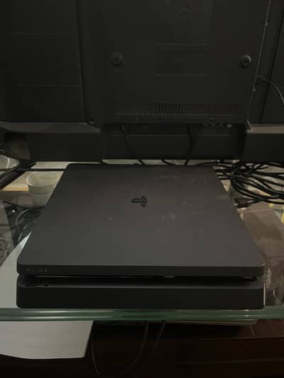 Playstation 4 slim