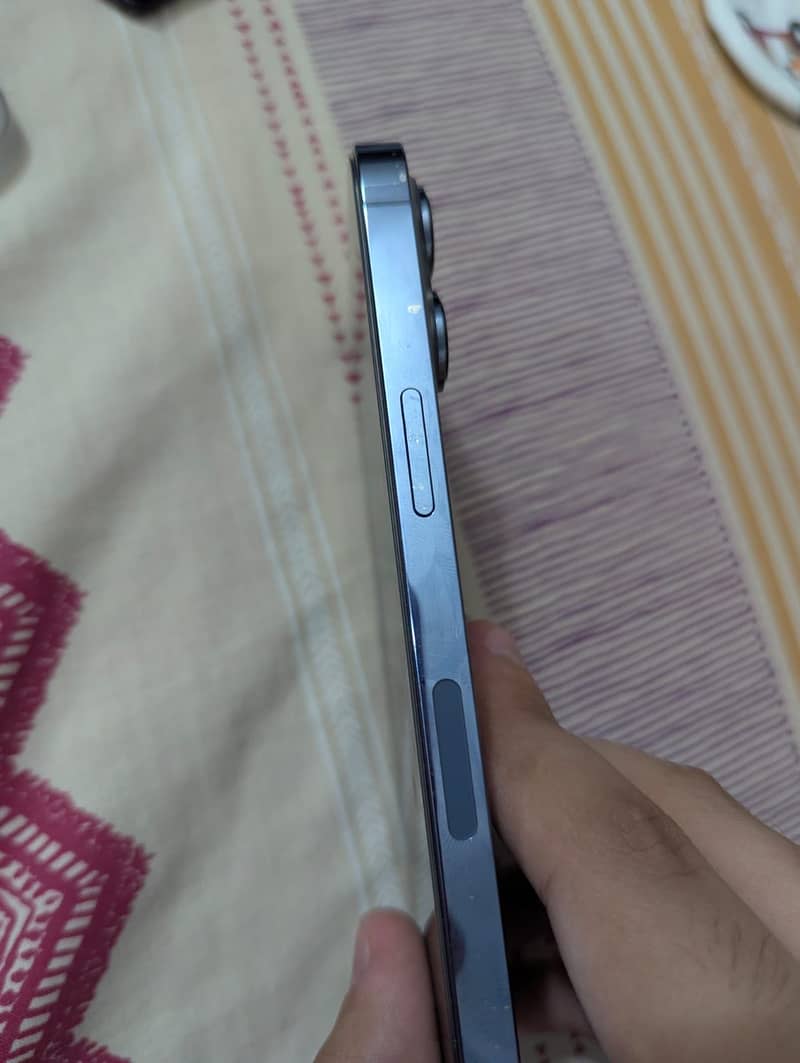 Apple iPhone 13 Pro 3
