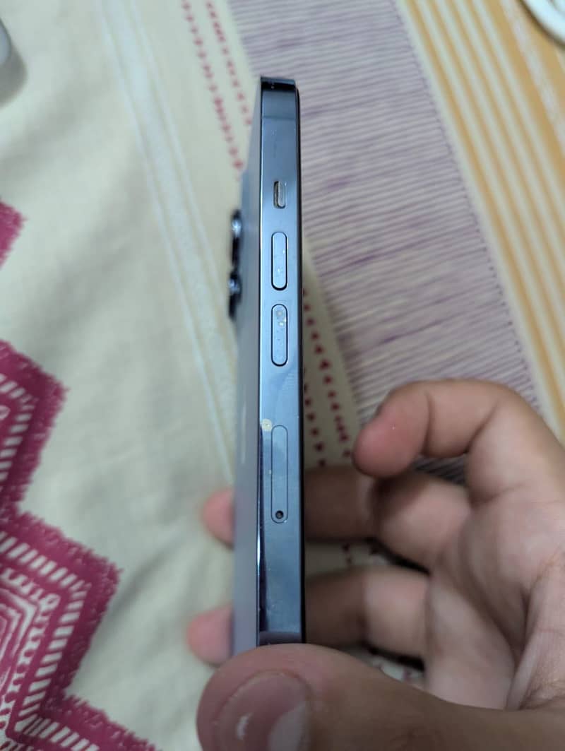 Apple iPhone 13 Pro 4