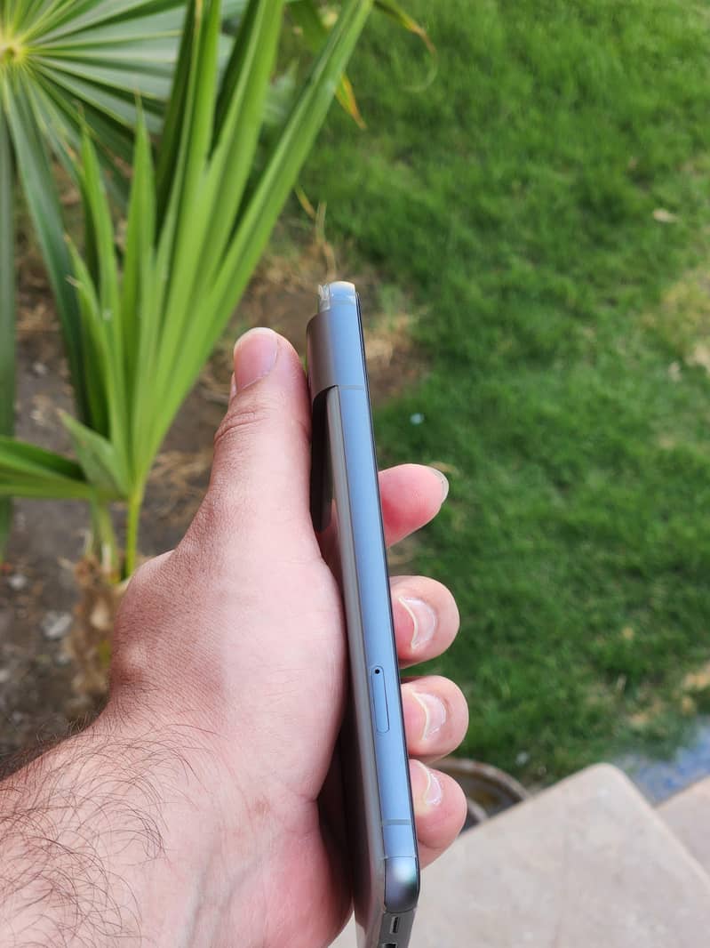 Google Pixel 8 7