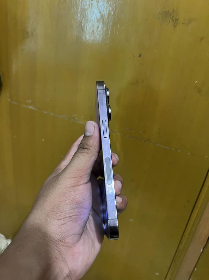 Apple iPhone 14 Pro 3