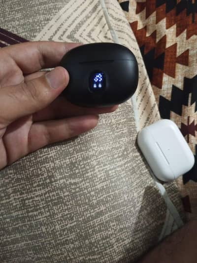 2 days use, stero earphones