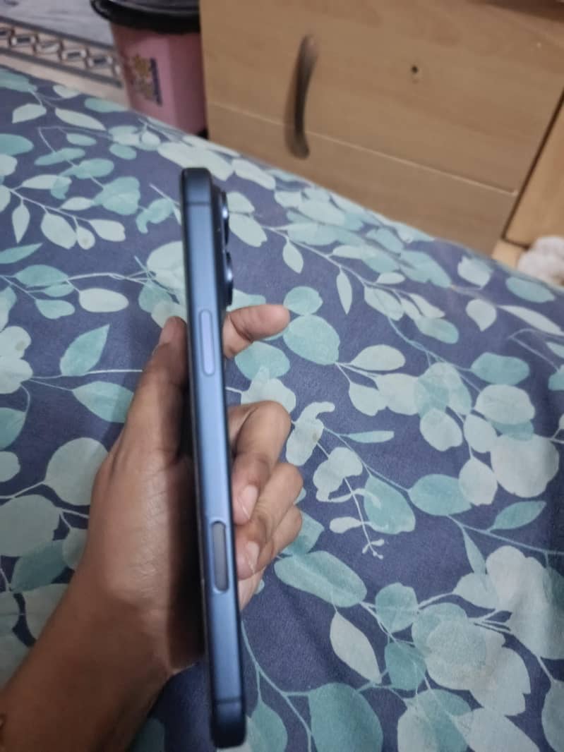 Apple iPhone 17 Pro Max 3