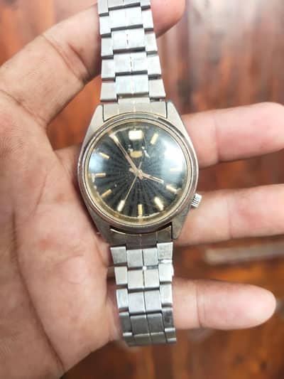 Automatic Seiko 5 Vintage watche for sale