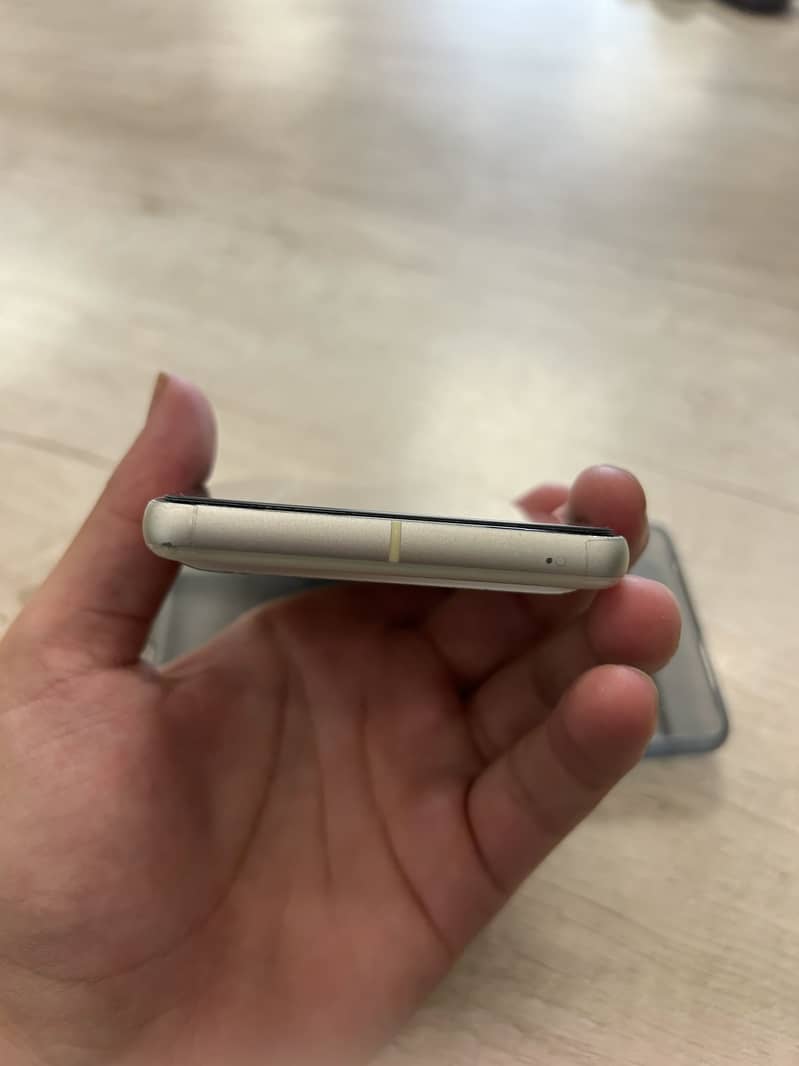 Google pixel 7 4