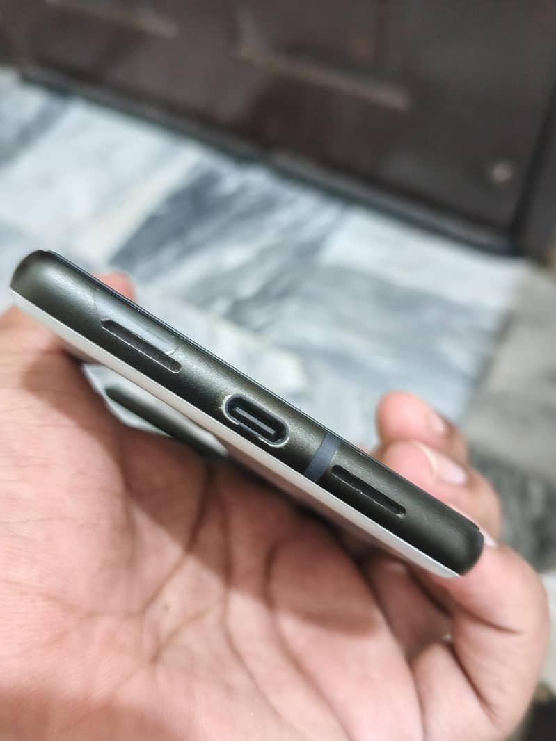 Google Pixel 6 3