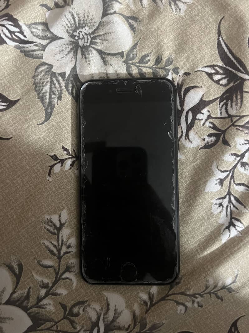 Apple iPhone 8 1