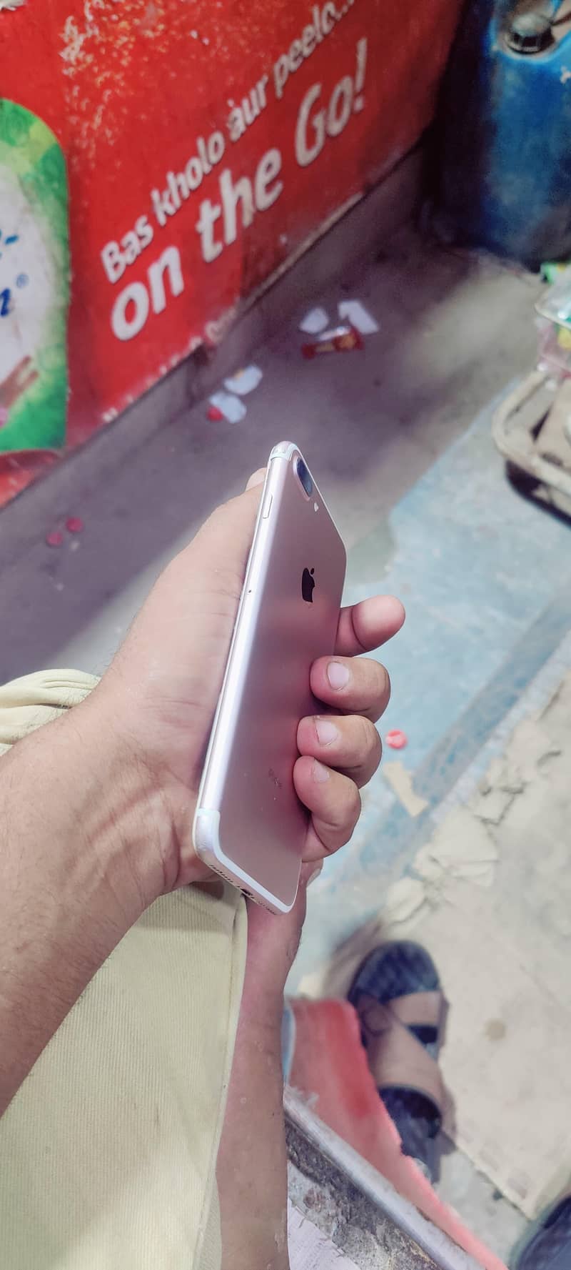 Apple iPhone 7 Plus 2