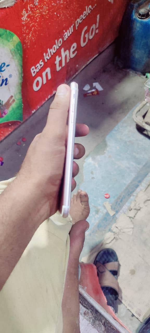 Apple iPhone 7 Plus 4