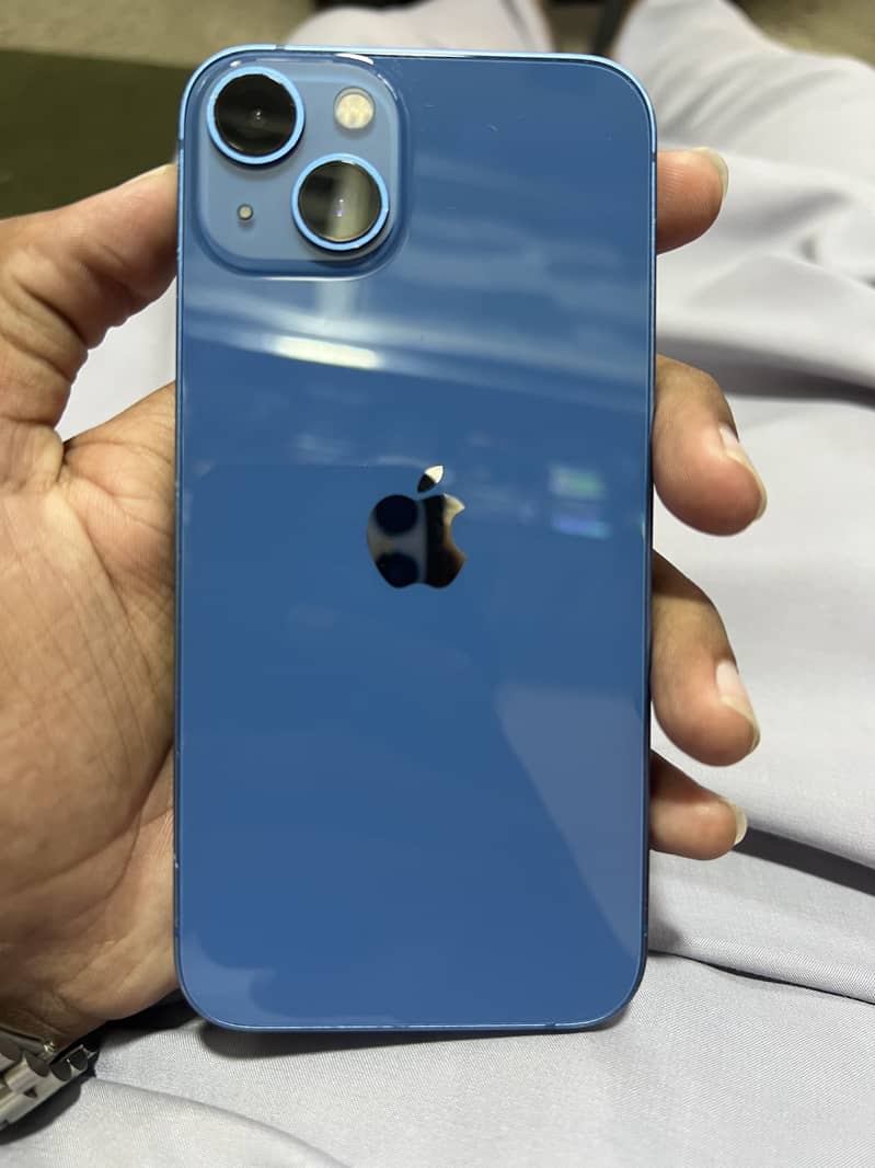 Apple iPhone 13 2