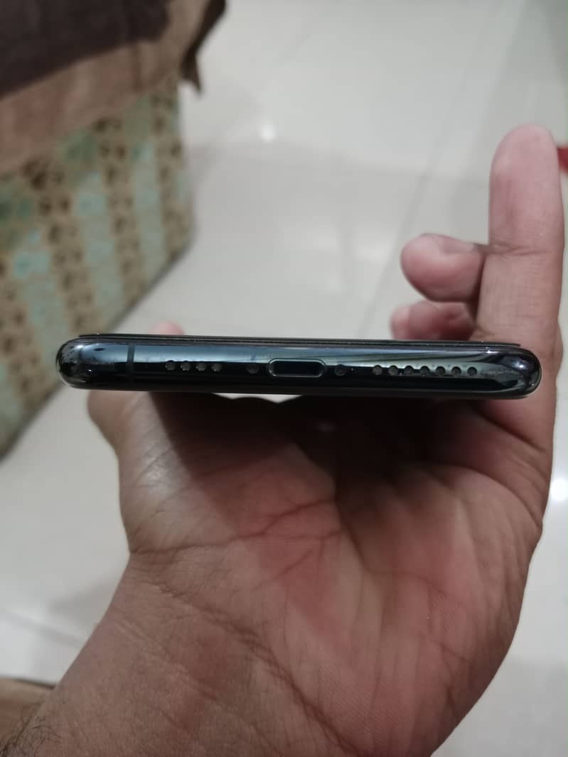 Iphone 11 pro max 6