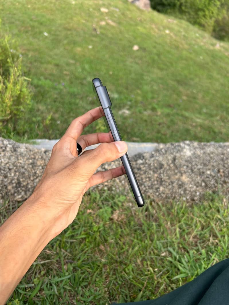 Google Pixel 8 3