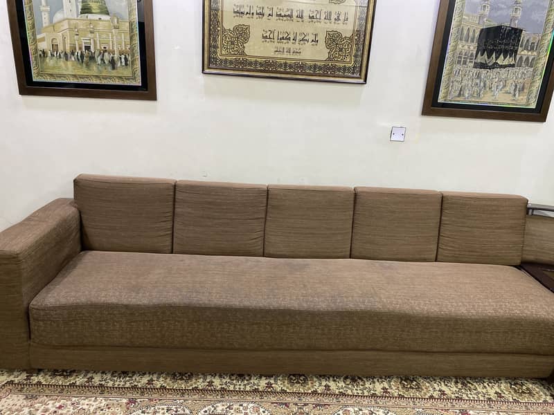 L-Shaped sofa set 0