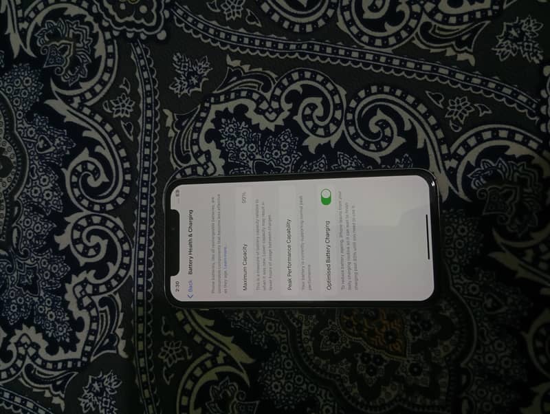 Apple iPhone X 3