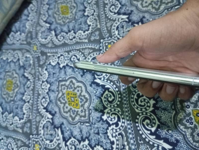 Apple iPhone X 7