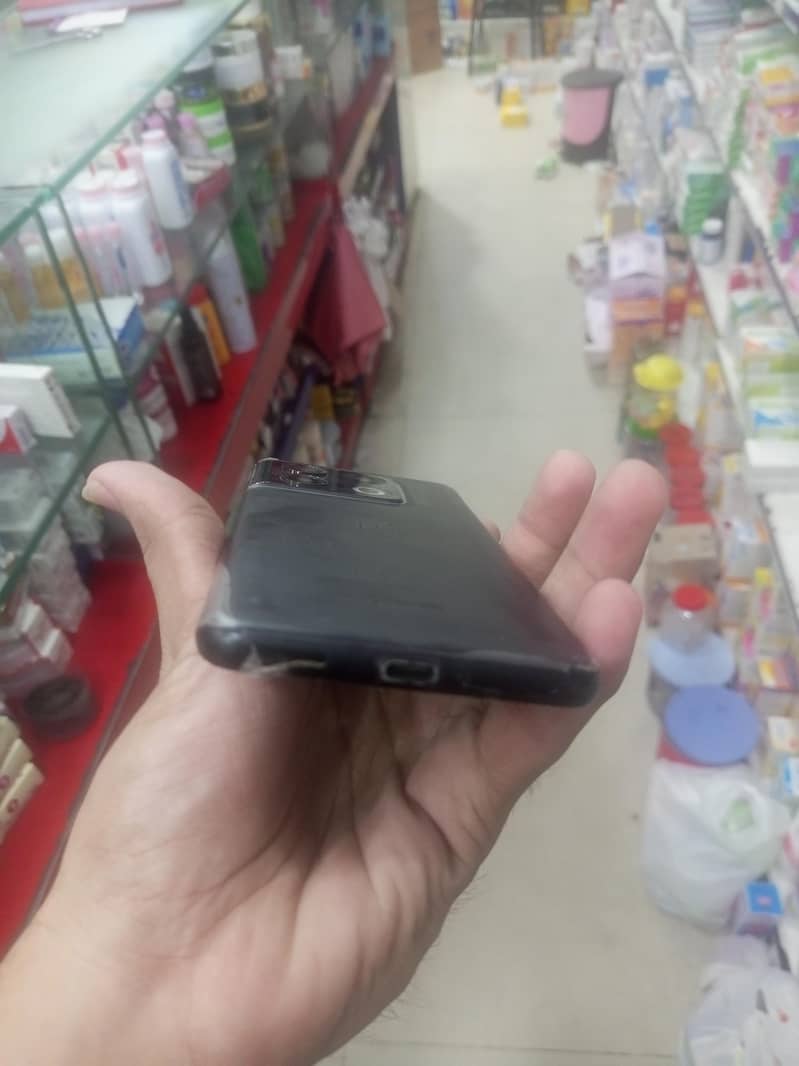 One Plus 10 Pro 8