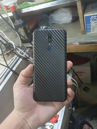 OPPO F11