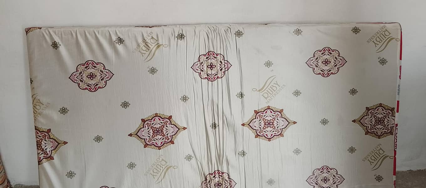 Two Ruby Mattress Foam 0