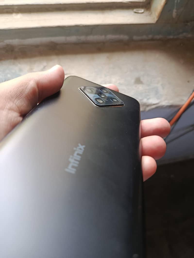 Infinix Zero 8 1