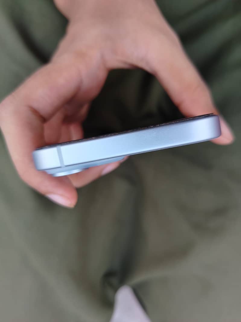 Apple iPhone 15 2