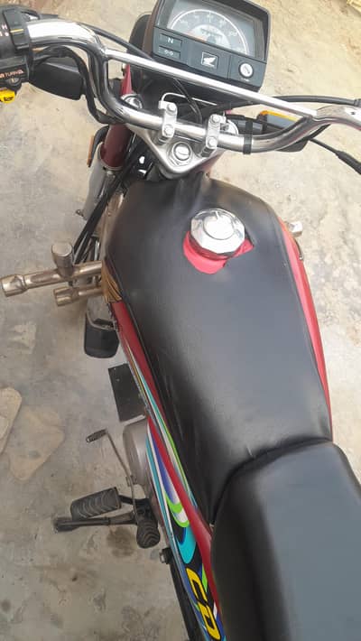 HONDA CD 70 2024 MODEL