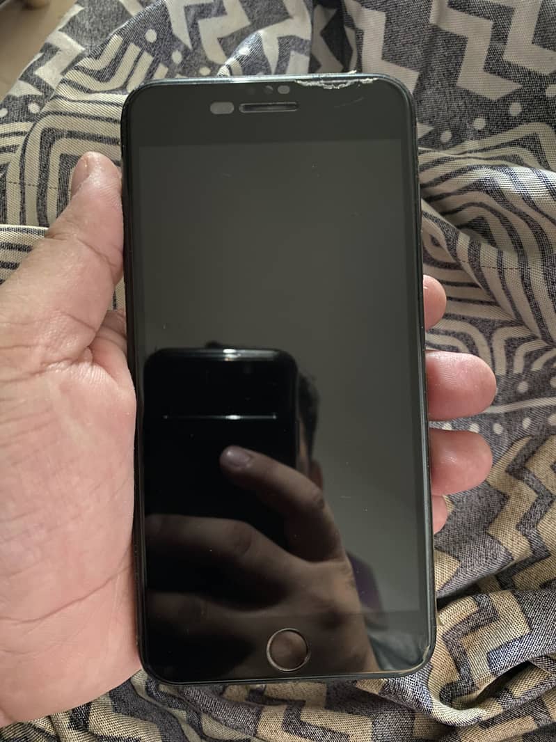 Apple iPhone 7 Plus 3
