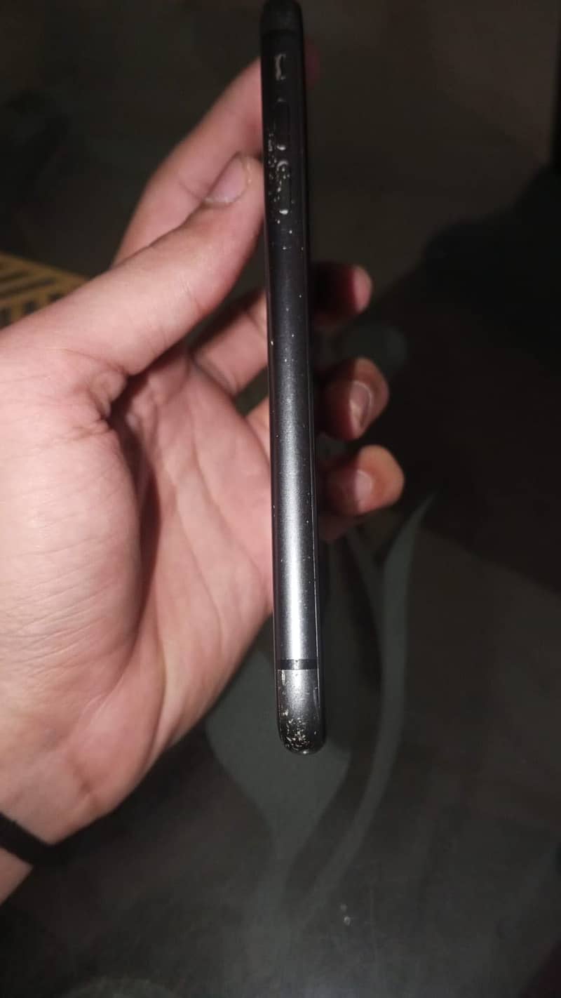 Apple iPhone 11 2