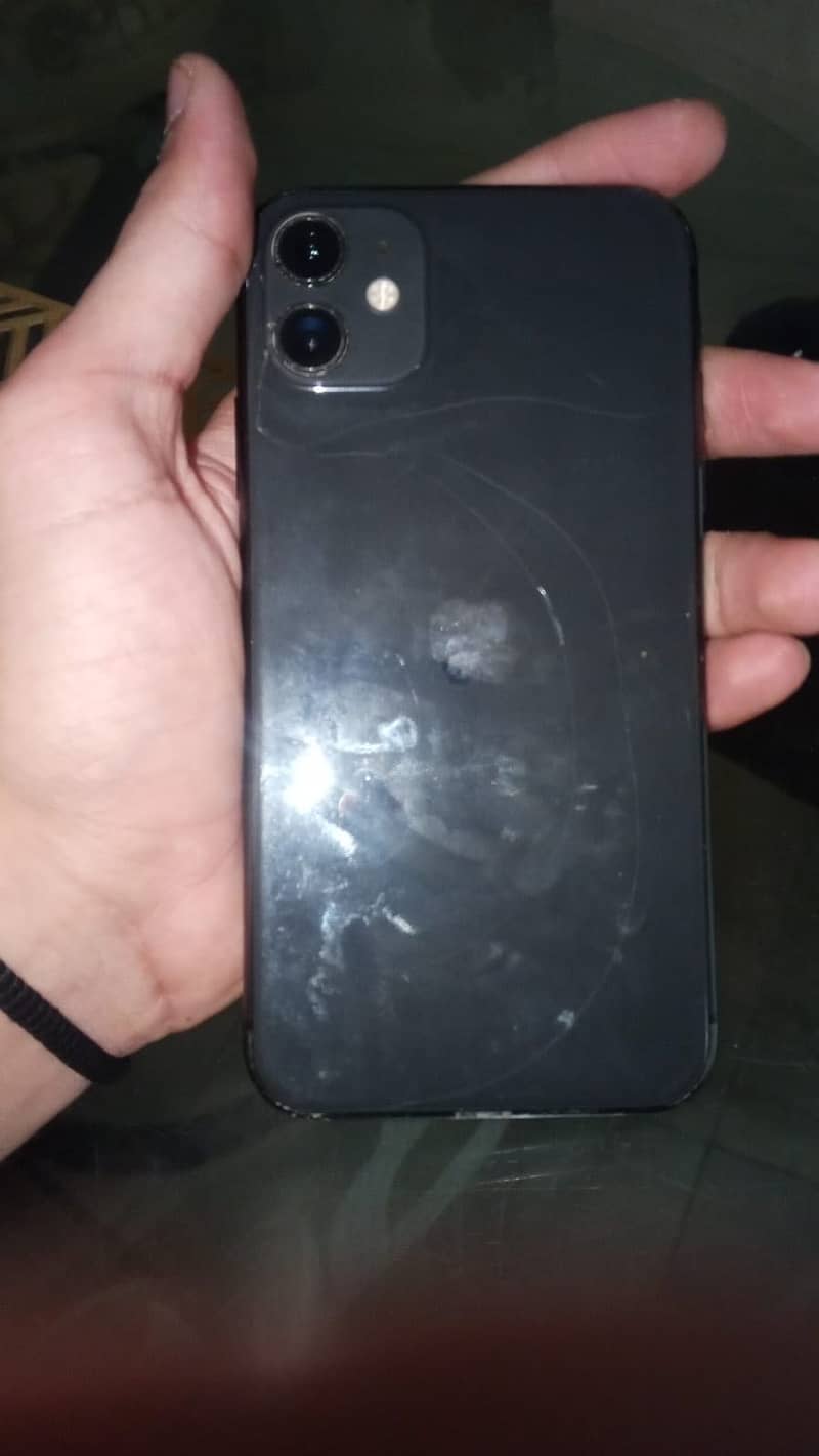 Apple iPhone 11 3