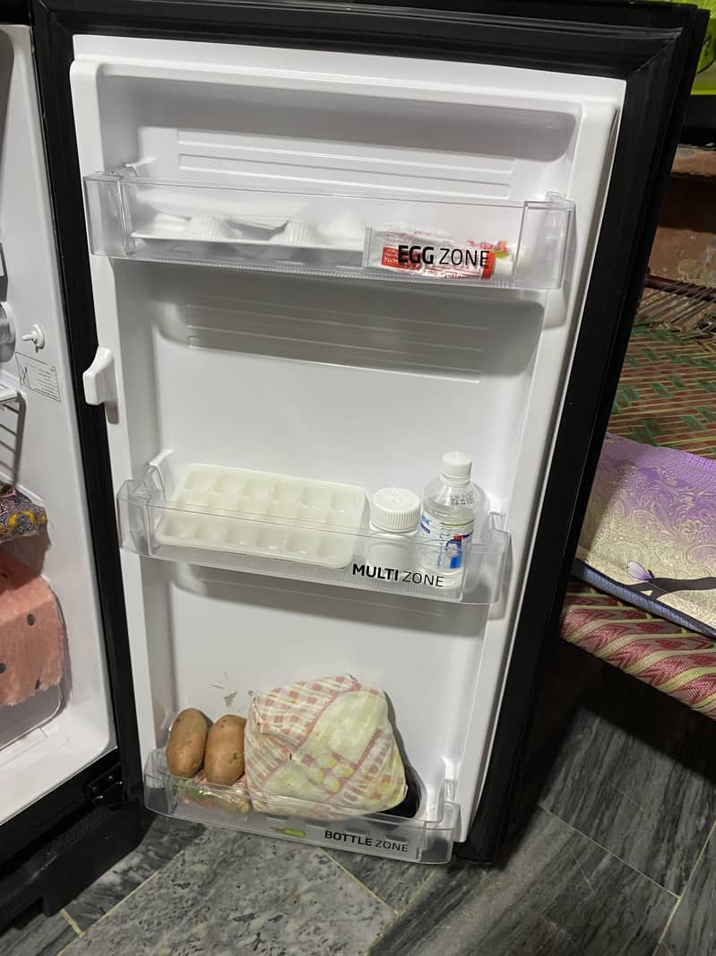 PEL FRIDGE 2