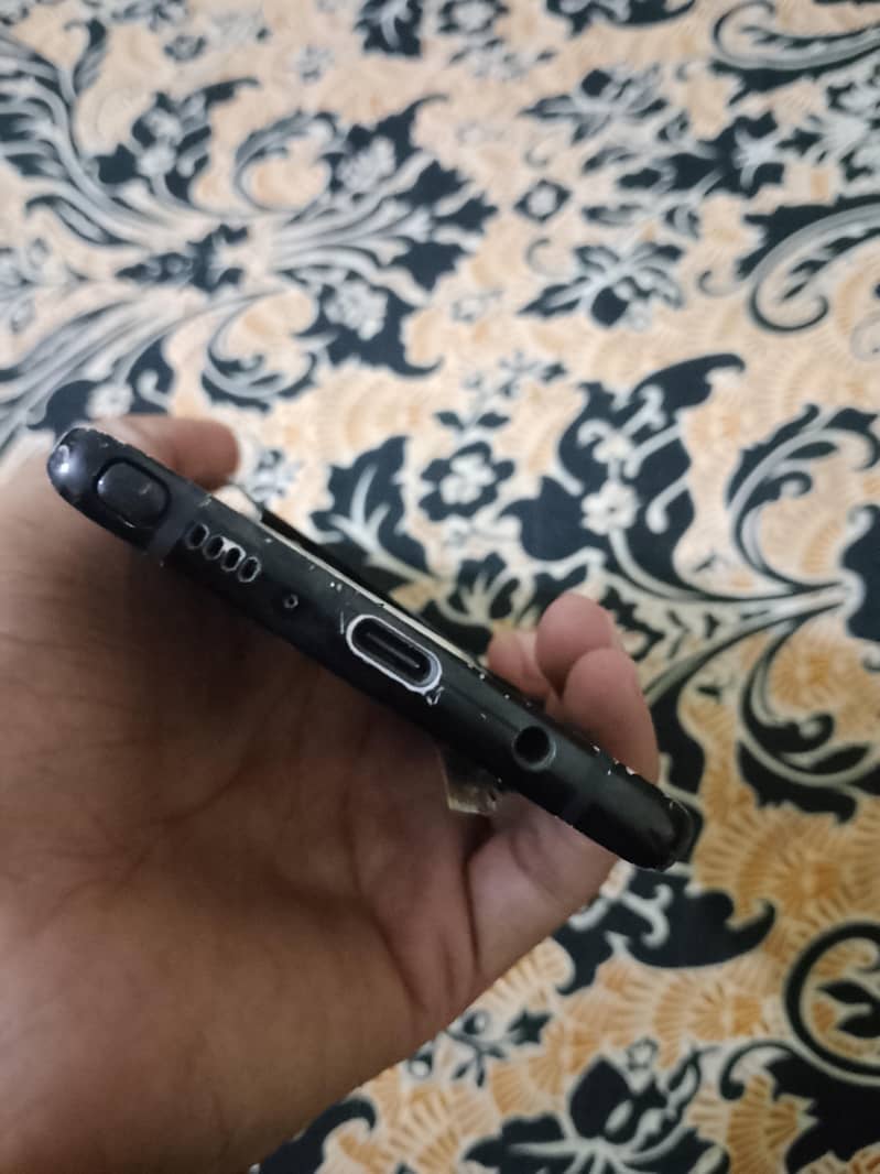Samsung Note 8 4