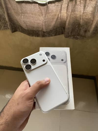 Apple iPhone 17 Pro Jv with box