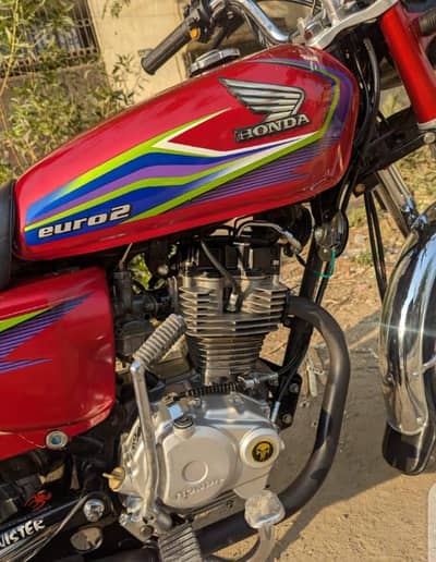 Honda 125cc/0327 4718892WhatsApp call me 24 ghante on