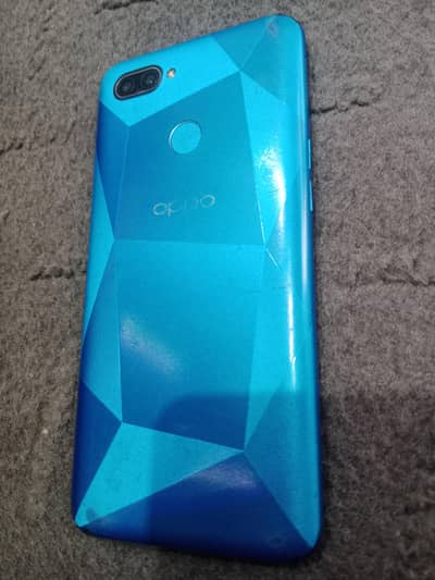 OPPO A12