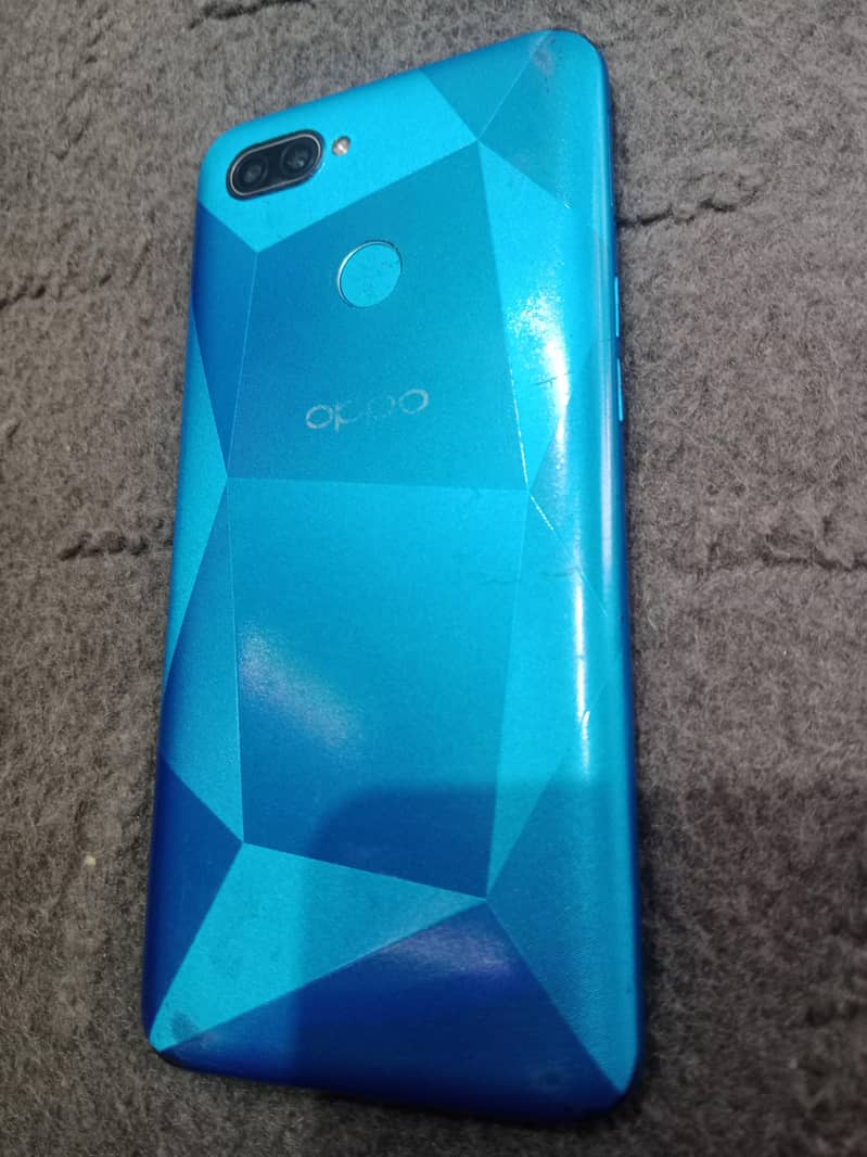 OPPO A12 0