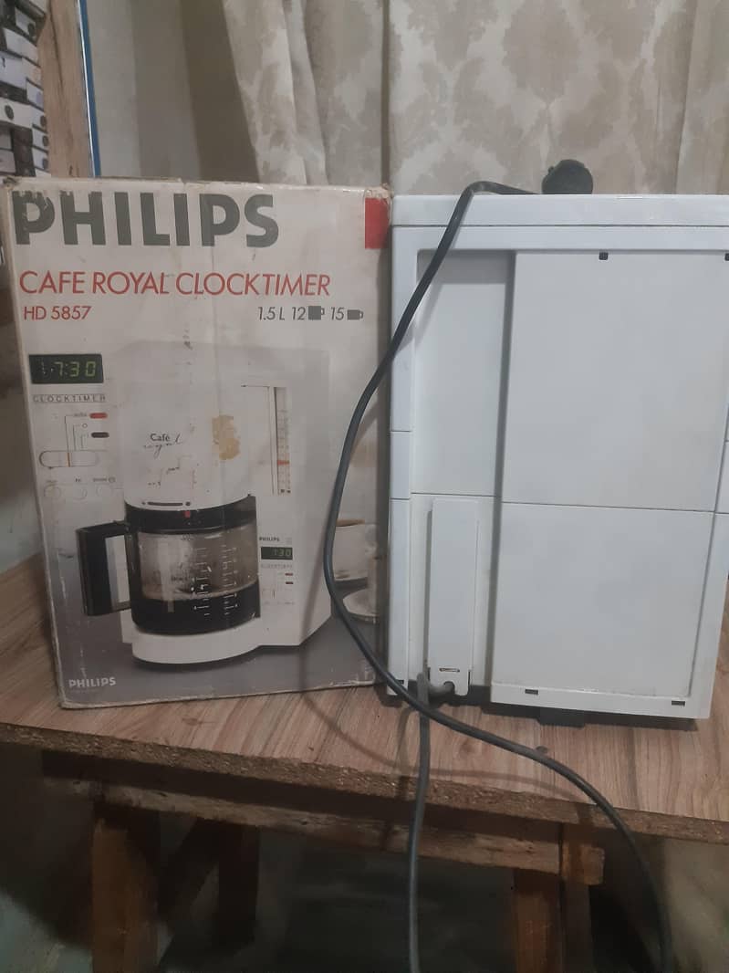 CAFE ROAL CLOCK TIME MACHINE 2